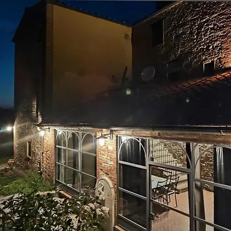 Podere Rinascidentro 4*
